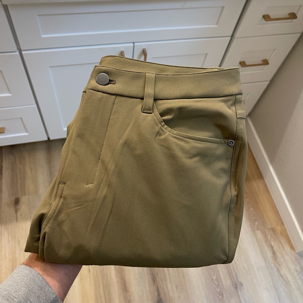 Lululemon ABC Slim-Fit Trouser 32L Warpstreme (Size 29)